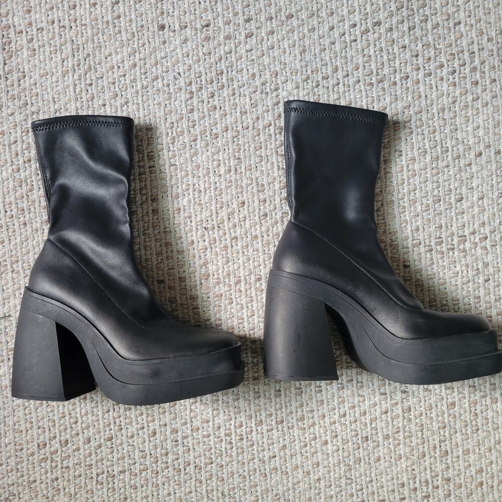 Bershka Womens 37 Black Platform Boots Fitted Heel Sock Boots Minimalist - Picture 3 of 8